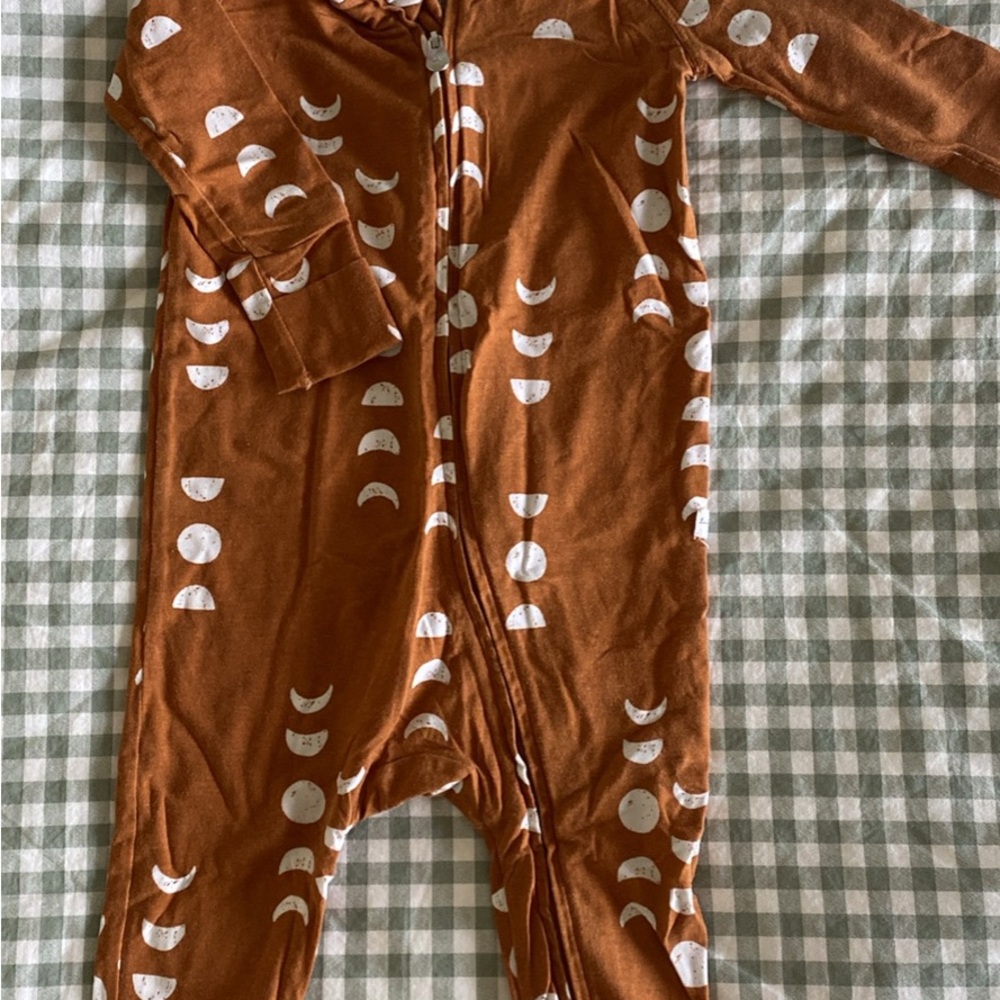 LOLLIPOP 6-12M Baby Onesie with Moon